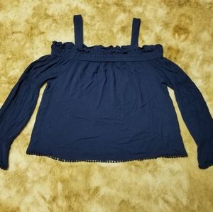 🍭Buffalo David Bitton off shoulder/bell sleeved top